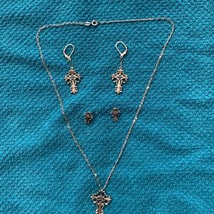 Harley Davidson necklace and earrings